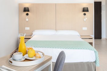 Aparthotel Pyr Fuengirola