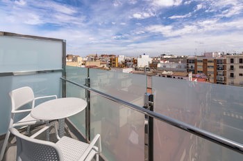 Catalonia Giralda Hotel