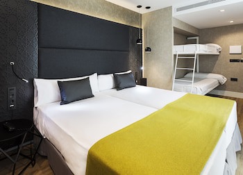 Catalonia Giralda Hotel