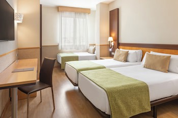 Catalonia Giralda Hotel