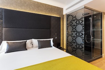 Catalonia Giralda Hotel