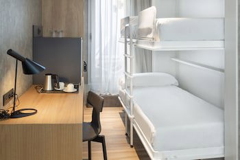 Catalonia Giralda Hotel