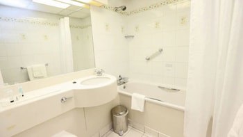 Fairways Lodge & Leisure Club