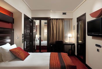 Crowne Plaza Athens City Centre by IHG galeri fotoğrafı
