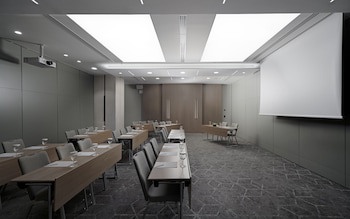Crowne Plaza Athens City Centre, An Ihg Hotel