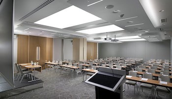 Crowne Plaza Athens City Centre, An Ihg Hotel