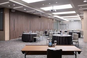 Crowne Plaza Athens City Centre, An Ihg Hotel