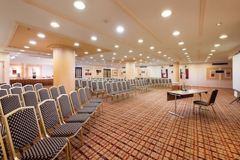 Crowne Plaza Athens City Centre, An Ihg Hotel