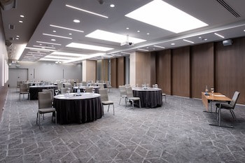 Crowne Plaza Athens City Centre, An Ihg Hotel