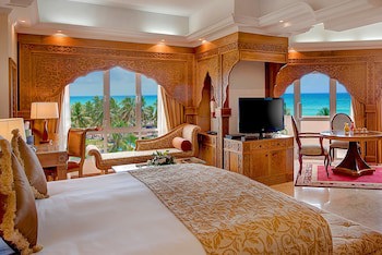 Crowne Plaza Resort Salalah, An Ihg Hotel