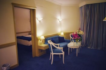 Romence Alexandria Hotel galeri fotoğrafı