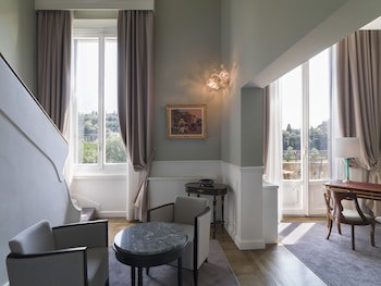 Plaza Hotel Lucchesi galeri fotoğrafı