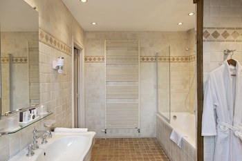 Martin's Relais