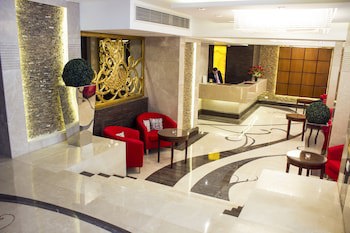 Golden Tulip Flamenco