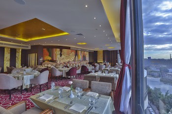 Golden Tulip Flamenco