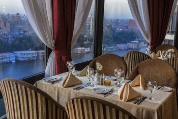 Golden Tulip Flamenco