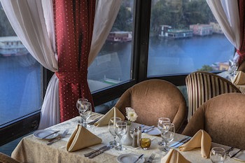 Golden Tulip Flamenco
