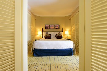 Corinthia St George's Bay