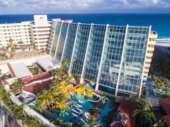 Crown Paradise Club Cancun All Inclusive