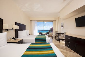 Crown Paradise Club Cancun All Inclusive