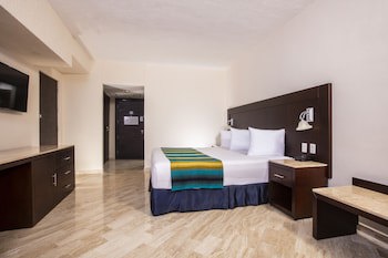 Crown Paradise Club Cancun All Inclusive