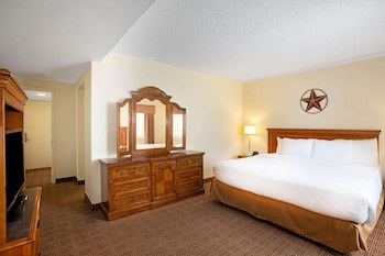 1 King Bed, Deluxe Room, Non-Smoking