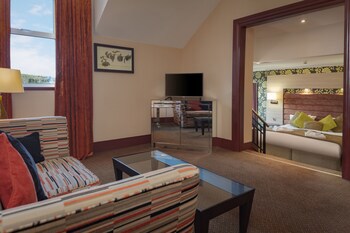 Delta Hotels By Marriott Cheltenham Chase