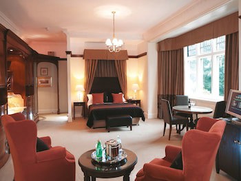 Macdonald Frimley Hall Hotel And Spa
