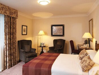 Macdonald Frimley Hall Hotel And Spa