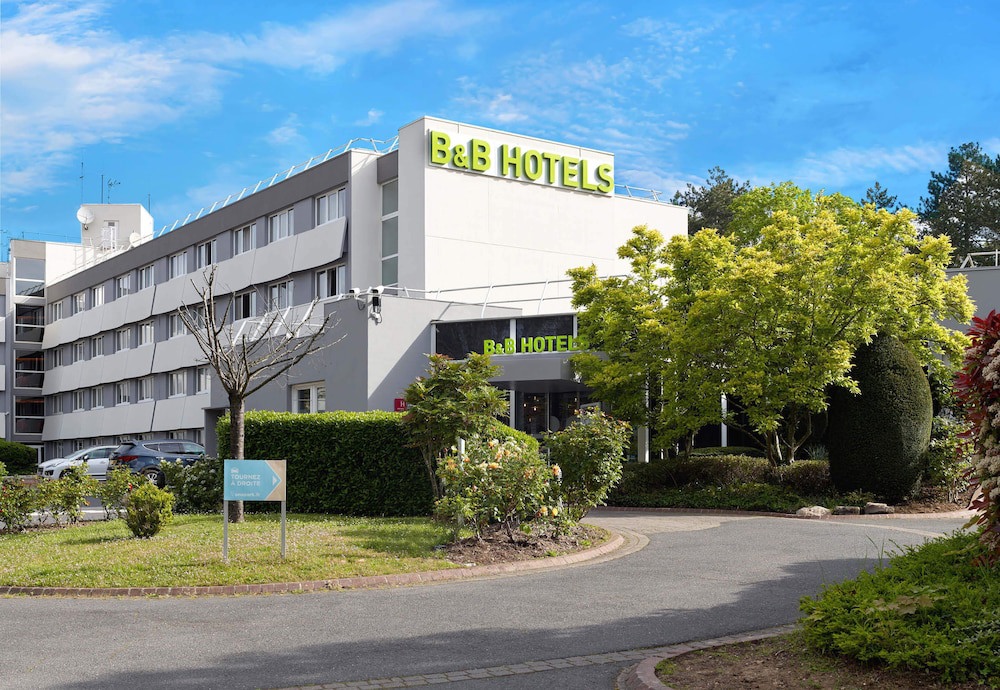B&B HOTEL Cergy Port