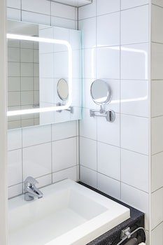 The Harlow Hotel By Accorhotels