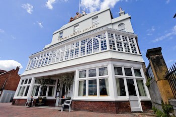 Royal Wells Hotel