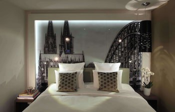 Lindner Hotel Cologne City Plaza, part of JdV by Hyatt galeri fotoğrafı