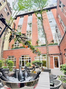 Lindner Hotel Cologne City Plaza, part of JdV by Hyatt