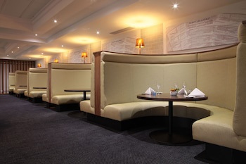 Renaissance London Heathrow Hotel