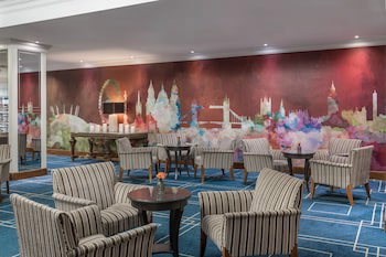 Renaissance London Heathrow Hotel