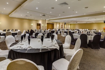 Protea Hotel By Marriott Karridene Beach