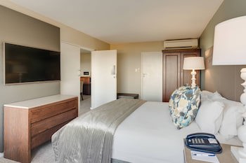 Protea Hotel By Marriott Karridene Beach