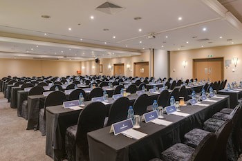 Protea Hotel By Marriott Karridene Beach