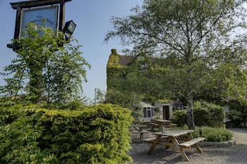 Best Western Compass Inn