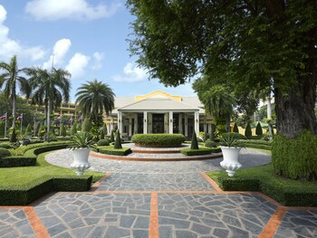 Dusit Thani Pattaya