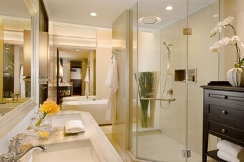 Dusit Thani Pattaya