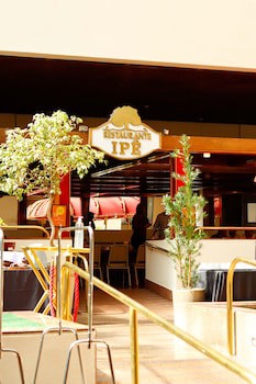 Castro's Park Hotel