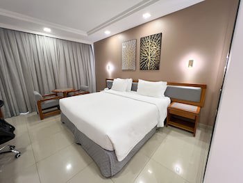 Castro's Park Hotel