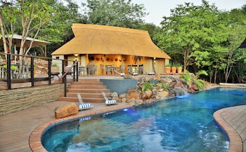 Victoria Falls Safari Club