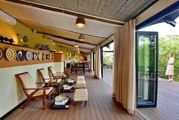 Victoria Falls Safari Club