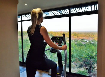 Victoria Falls Safari Club