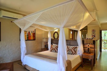 Victoria Falls Safari Club