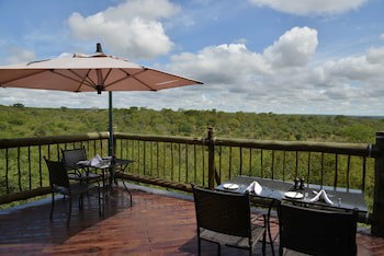 Victoria Falls Safari Club