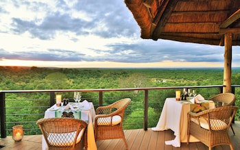 Victoria Falls Safari Club